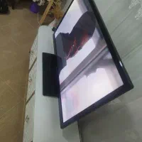 تلوزیون samsong 44اینچ همراه میز