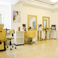 ۵۰درصد تخفیف سالن در نیاوران خدمات ناخن .کراتین