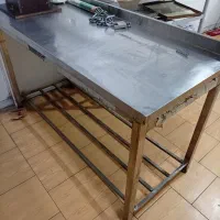 .میز کار صنعتی