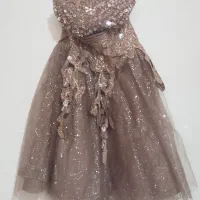 لباس مجلسی|لباس|مشهد, هنرور|دیوار