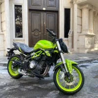 بنلی ۳۰۰ جفت سیلندر