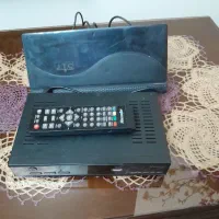 یک دستگاه گیرنده دیجیتال وانتن رو میزی