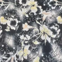 تعدادی چادر گلدار و مشگی|لباس|خمینیشهر, |دیوار