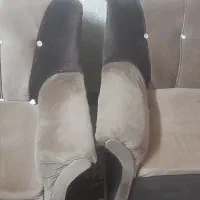 دو عدد مبل و سه تیکه بوفه