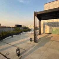 سازه-نیاوران-در-مجیدیه-شمالی-تهاطر-با-کلنگی