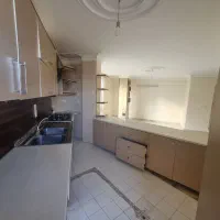 آپارتمان 84متری مرکز شهر(اوایل پیروزی)