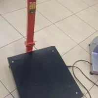 ترازو ۳۰۰ کیلوگرم