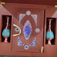 کتاب نفیس شاهنامه به همراه گلدان فیروزه کوب