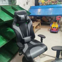 صندلی پایه گرد