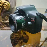 دوربین canon x4 550D همراه با لنز۱.۸ ۵۰mm