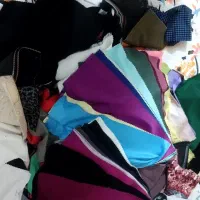 تیکه پارچه های کوچک