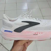 کفش اورجینال بروکس تولید ویتنام اصل