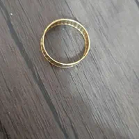 انگشتر طلا پیدا شده است