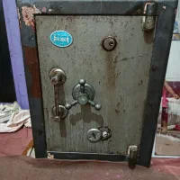 گاو صندوق فقط ۸۰۰