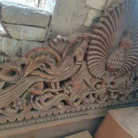 تخت قدیمی دو نفره تمام چوب کار دست