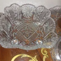 شیرینی خوری  و تعدادی ظروف