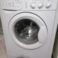 لباسشویی ۷ کیلویی ایندزیت مدل لیزا