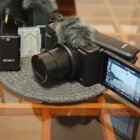 دوربین عکاسی و ولاگری Sony ZV-1 فول پک|دوربین عکاسی و فیلمبرداری|بندر انزلی, کارآموزی|دیوار