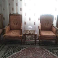 مبل سلطنتی نه نفره با دو تا عسلی و میز جلو مبلی