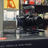 کیج تیلتا بلکمجیک (Blackmagic/Tilta) و Metabones
