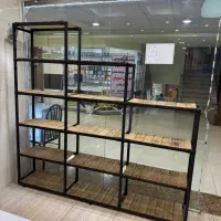 رگال و ویترین فروشگاه