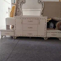 مبل و میز آرایشی