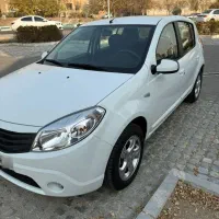 رنو ساندرو اتوماتیک مدل ۱۳۹۷ کم کارد