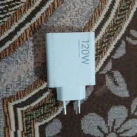 شارژر ۱۲۰وات در حد نو