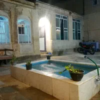 اجاره منزل سوئیت خانه مسافر سنتی اتاق حرم|اجارهٔ کوتاهمدت ویلا و باغ|شیراز, سیاه سنگ|دیوار