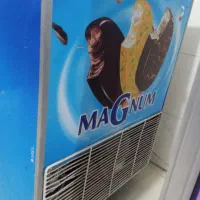 فروش فریزر بستنی ۴۵۰ لیتری..