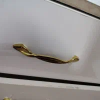 میز، صندلی وآیینه ارایشی|آرایشگاه و سالن‌های زیبایی|مسجد سلیمان, |دیوار