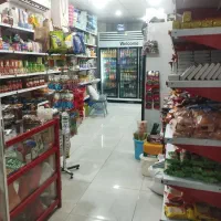 باسلام حراج اجناس داخل مغازه