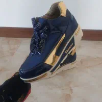 کتونی نو سایز ۴۰ـ۳۹