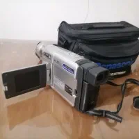 دوربین فیلمبرداری در حد|دوربین عکاسی و فیلم‌برداری|فردیس, شهرک ۱۱۰|دیوار