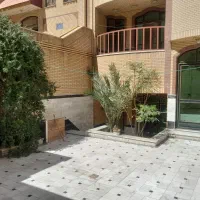 سویت منزل دربست ۱۷۰متر دو طبقه روزانه.هفتگی.ماهانه|اجارهٔ کوتاه‌مدت آپارتمان و سوئیت|قم, مصلاء|دیوار