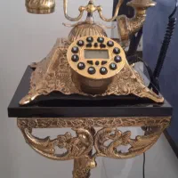 تلفن برنزی پایه دار ایستاده|تلفن رومیزی|قرچک, مهدیه|دیوار