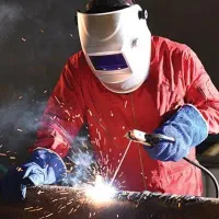 **خدمات جوشکاری حرفهای**