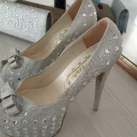 کیف و کفش|کیف، کفش، کمربند|هشتگرد, فاز ۲ مهستان|دیوار