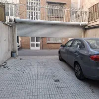 دربستی با 200 متر بنا با2عددپارکینگ