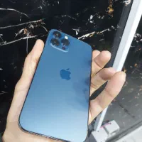 گوشی 12 promax 256g در حد آک