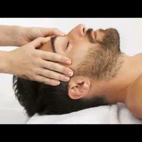 ماساژ باروغن بدن ،کاردرمانی وحجامت|خدمات آرایشگری و زیبایی|صدرا-فارس, فاز ۱|دیوار