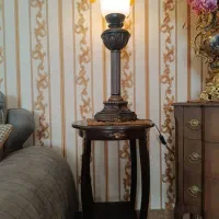 میزکنارسالنی