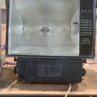 2 عدد پروژکتور لامپ گازی 250 و 400 وات|لامپ و چراغ|قزوین, |دیوار