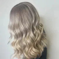 تخفیف کراتین و رنگ مو تخصصی