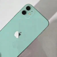 اپل iPhone 11 با حافظهٔ ۱۲۸ گیگابایت