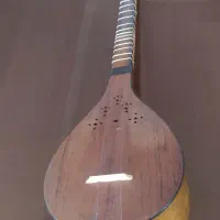 سه تار معتوفی|سازهای سنتی|همدان, |دیوار