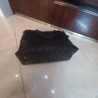 کیف در حد نو|کیف، کفش، کمربند|اصفهان, رزمندگان|دیوار