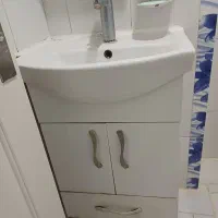 روشویی و آینه