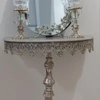 آینه.شمعدان.میز برنجی رنگ نقره ای