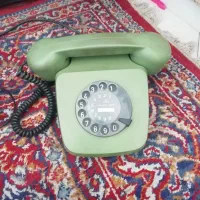 تلفن و رادیو قدیمی